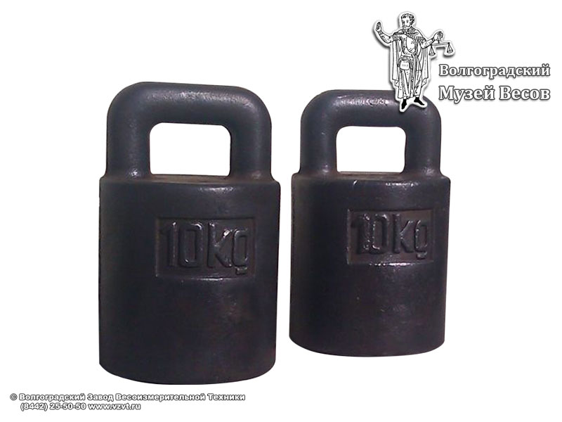Cylindrical metric weights with bows of 10 kg value. Europe, 20th century