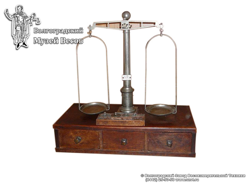 Pharmaceutical balance on a pedestal with three pullout drawers. Europe, the end of the IX c.- the early XX century.