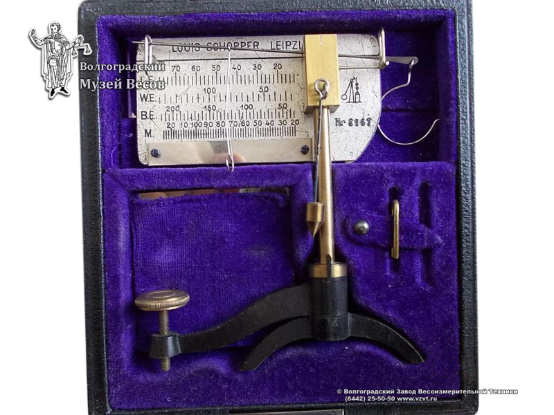 Tester scales for fabrics in a case, of the company Louis Schopper. Germany, the middle of the XX century.