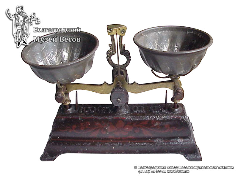 Roberval table balance with deep pans. Europe, the early XX century.