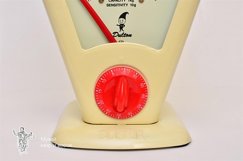 Dulton household scales with a timer