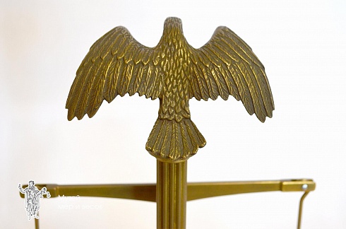 Souvenir scales for letters with an eagle